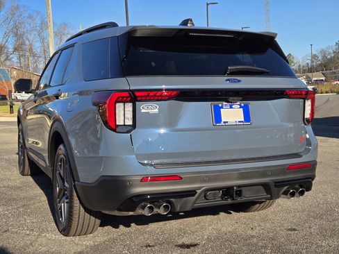 New 2026 Ford Explorer ST w/ Sun And Sound Package image 9