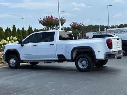 Used 2024 GMC Sierra 3500 Pro w/ Convenience Package AWD/4WD image 10