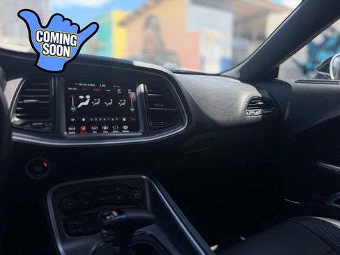 Used 2020 Dodge Challenger SXT w/ Driver Convenience Group RWD image 14