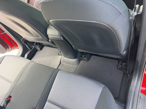 Used 2025 Kia Soul LX image 40