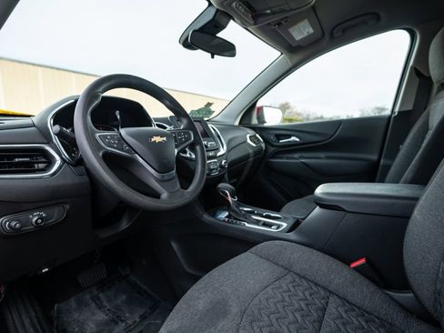 Used 2023 Chevrolet Equinox LT image 5