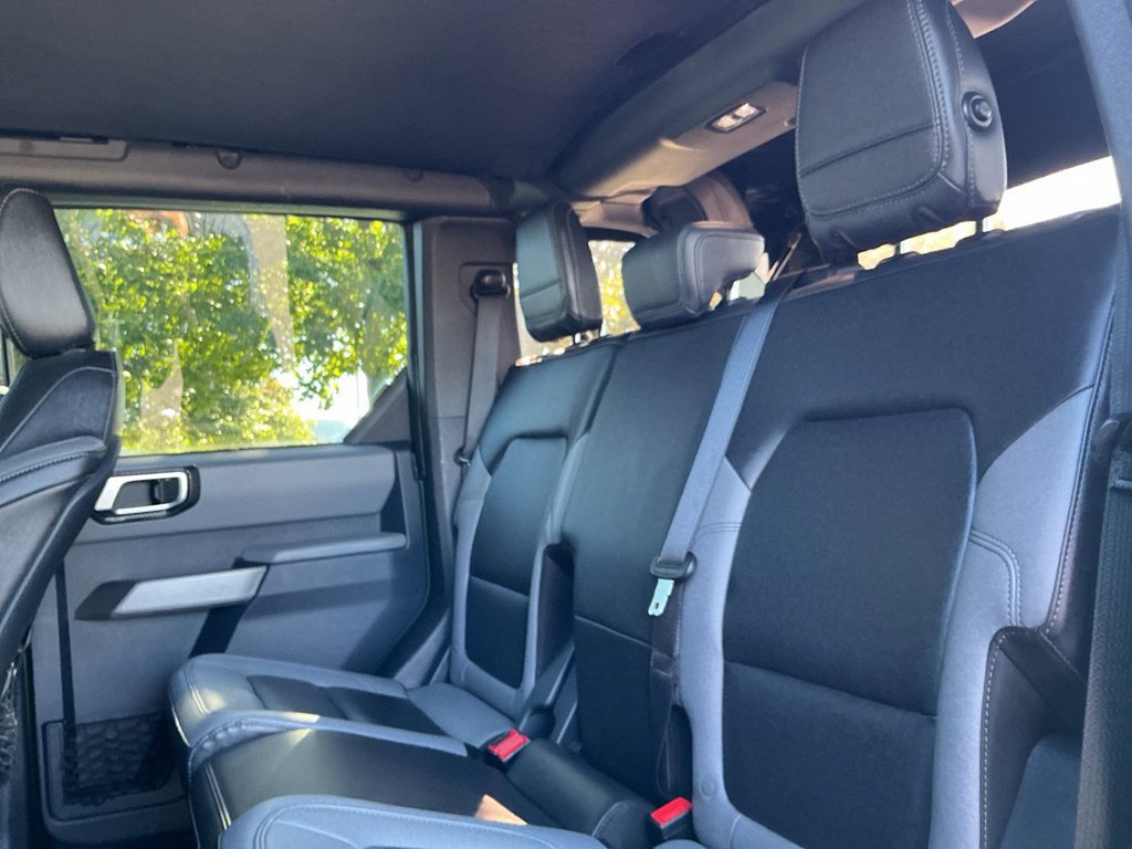 Used 2023 Ford Bronco Black Diamond w/ Sasquatch Package AWD/4WD image 39