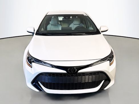 Used 2019 Toyota Corolla SE image 2