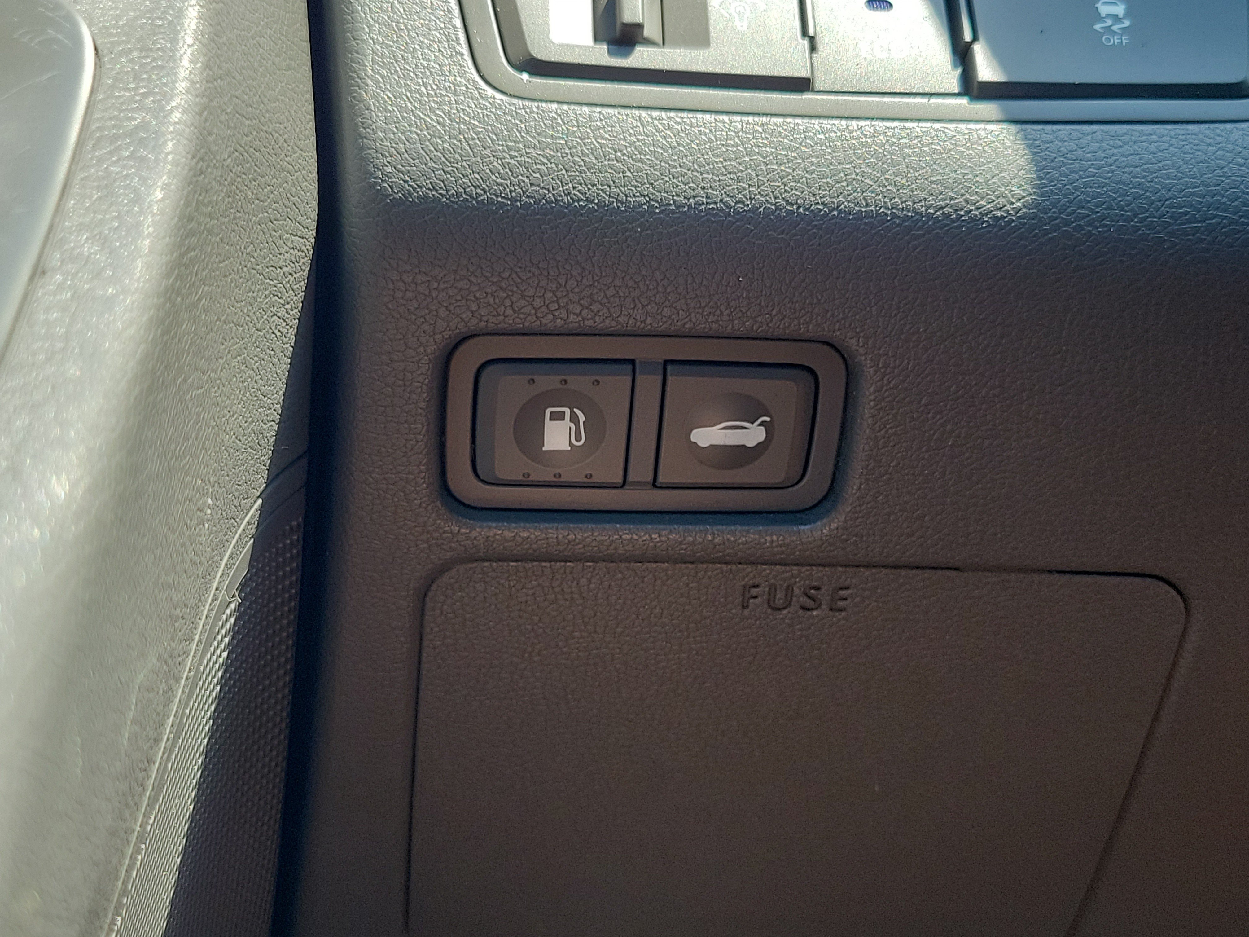 Used 2013 Hyundai Sonata Limited FWD image 24