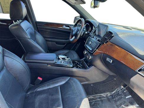 Used 2018 Mercedes-Benz GLS 450 4MATIC image 15