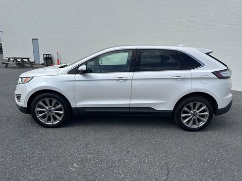Used 2018 Ford Edge Titanium w/ Equipment Group 302A image 4