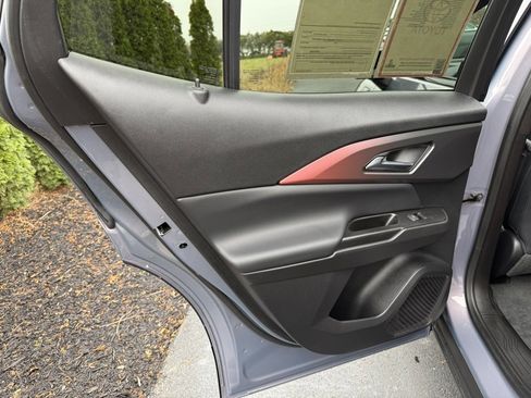 Used 2024 Chevrolet Equinox EV RS image 26