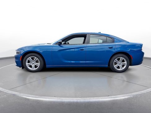 Used 2023 Dodge Charger SXT RWD image 5