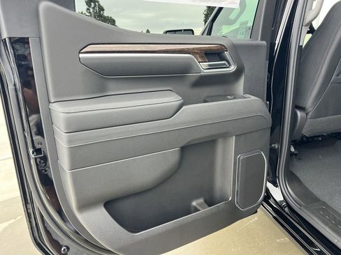 New 2026 GMC Sierra 1500 Elevation image 25
