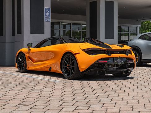 Used 2022 McLaren 720S Performance RWD image 47