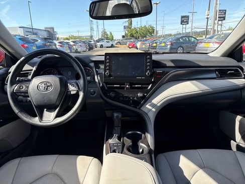 Used 2021 Toyota Camry XSE w/ Cold Weather Package FWD image 11