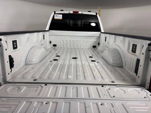 Certified 2026 Ford F450 Platinum w/ FX4 Off-Road Package AWD/4WD image 33