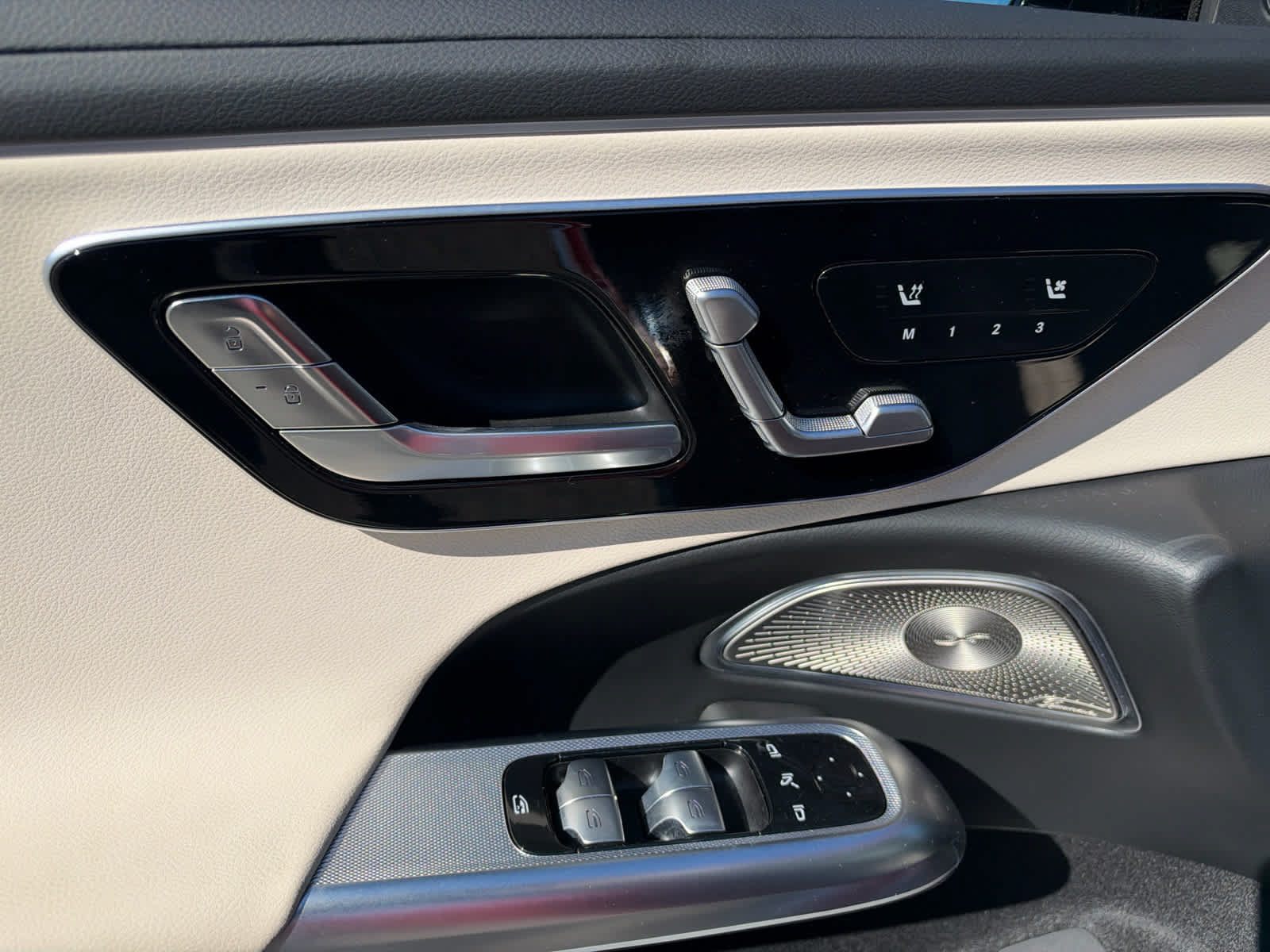 Used 2026 Mercedes-Benz E 350 4MATIC Sedan image 11
