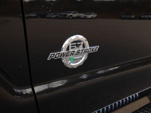 Used 2015 Ford F250 Platinum w/ Snow Plow Prep Package image 22