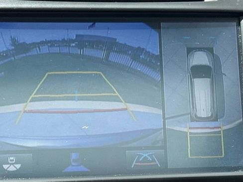 Used 2018 Toyota Highlander Limited Platinum FWD image 34
