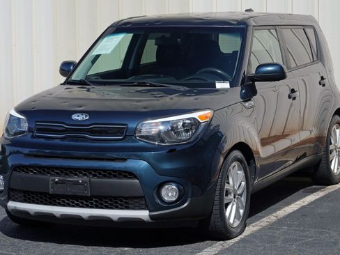 Used 2019 Kia Soul + FWD image 39
