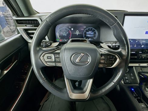Used 2024 Lexus GX 550 AWD/4WD image 11