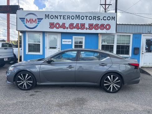 Used 2021 Nissan Altima 2.5 SR image 1