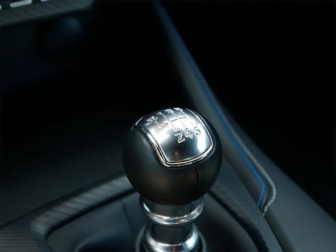 Used 2025 Ford Mustang GT Premium image 25