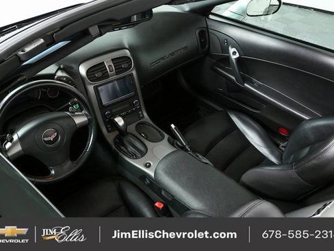 Used 2006 Chevrolet Corvette Convertible w/ Preferred Equipment Group image 25