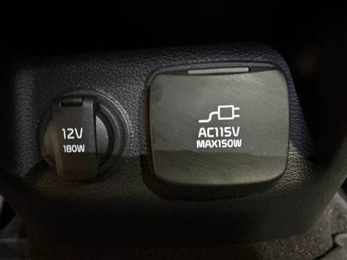 Used 2022 Kia Telluride SX w/ SX Prestige Package image 19