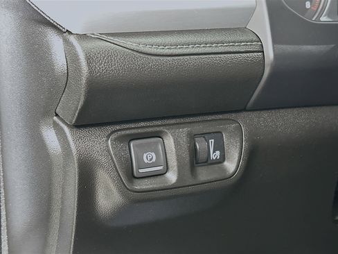 Used 2021 GMC Acadia SLE FWD image 10