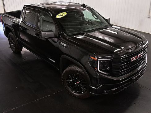 Used 2025 GMC Sierra 1500 Elevation AWD/4WD image 15
