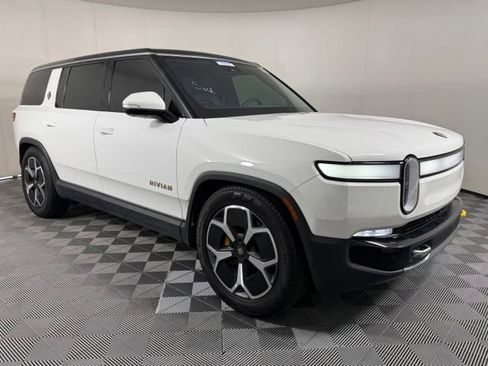Used 2024 Rivian R1S Adventure AWD/4WD image 10