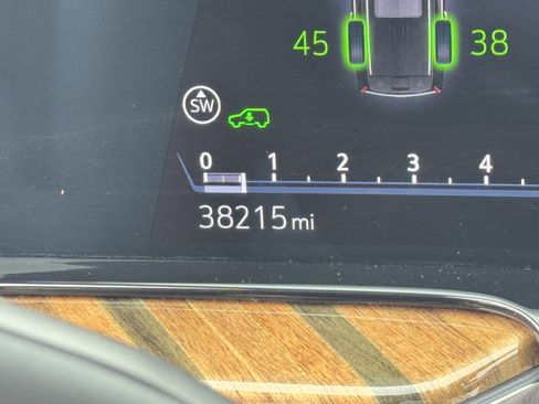 Certified 2022 Cadillac Escalade Sport Platinum image 38