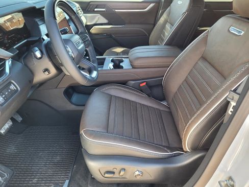 New 2026 GMC Acadia Denali Ultimate image 8