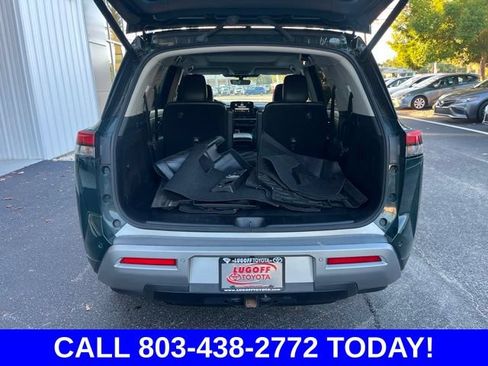 Used 2024 Nissan Pathfinder SL w/ SL Premium Package FWD image 35