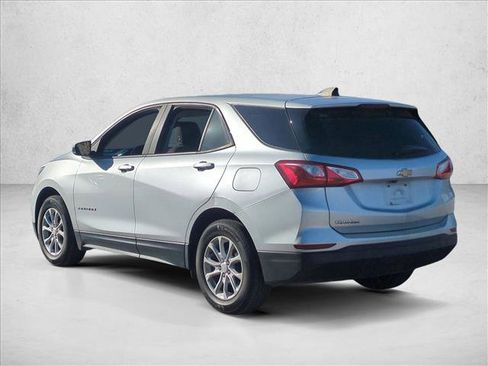 Used 2020 Chevrolet Equinox LS w/ LS Convenience Package image 7