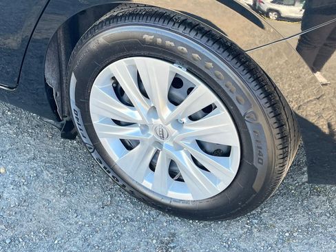 Used 2025 Nissan Sentra S image 28