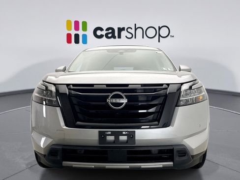 Used 2023 Nissan Pathfinder Platinum AWD/4WD image 8