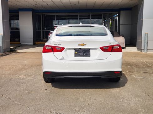 Used 2025 Chevrolet Malibu LT FWD image 7