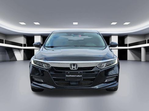 Used 2018 Honda Accord EX-L image 9