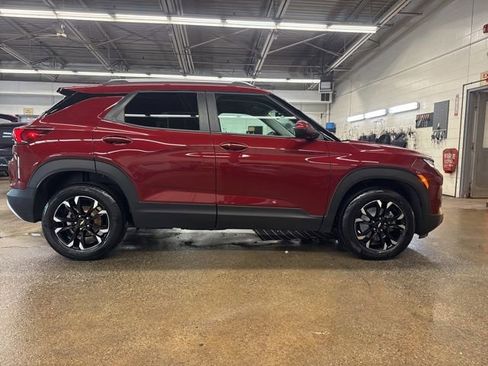 Used 2023 Chevrolet TrailBlazer LT w/ Convenience Package FWD image 7