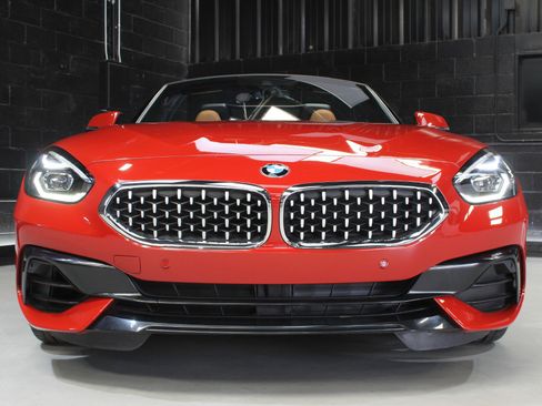 Used 2022 BMW Z4 sDrive30i w/ Driving Assistance Package image 8