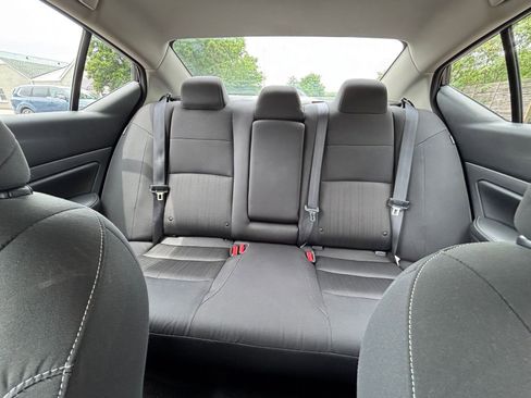 Used 2025 Nissan Altima 2.5 SV FWD image 39