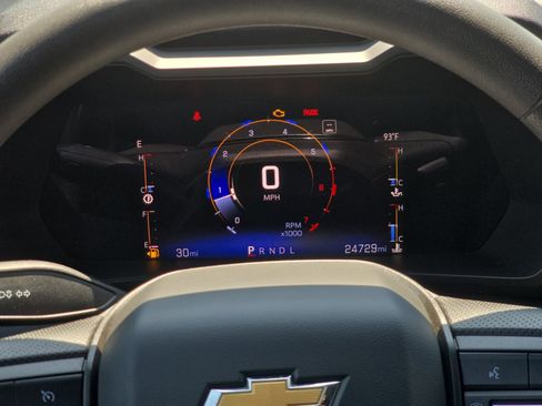 Used 2023 Chevrolet Colorado W/T w/ WT Convenience Package RWD image 2