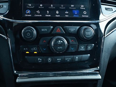 Used 2022 Jeep Grand Cherokee Limited AWD/4WD image 18
