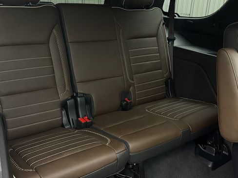 Used 2026 GMC Yukon Denali Ultimate AWD/4WD image 40