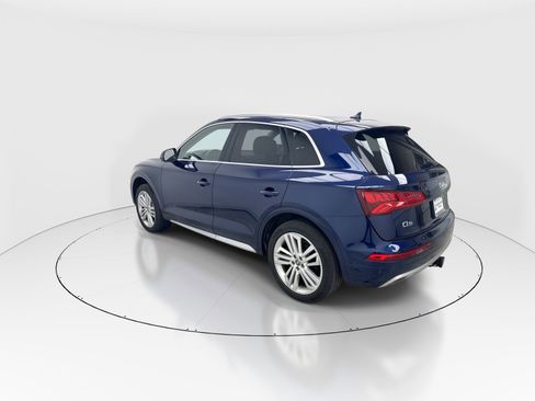 Used 2018 Audi Q5 Prestige w/ Prestige Package image 2