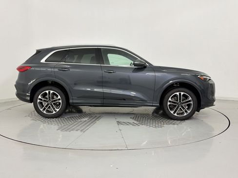 Used 2025 Audi Q5 Premium w/ Convenience Package AWD/4WD image 7