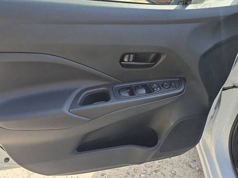 New 2025 Nissan Versa S w/ Trunk Package FWD image 17