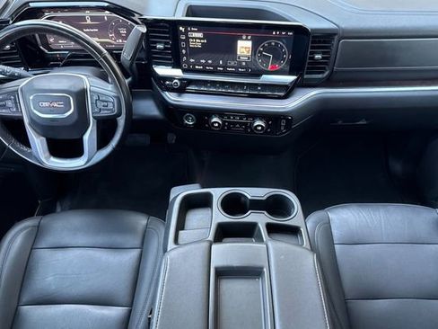 Used 2024 GMC Sierra 1500 SLT AWD/4WD image 15