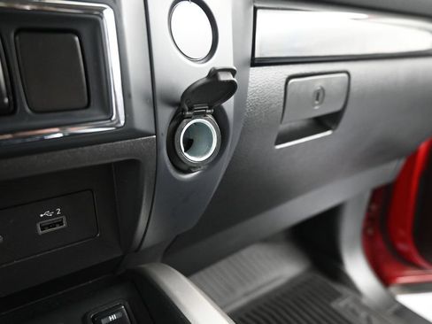 Used 2024 Nissan Titan SV w/ SV Convenience Package AWD/4WD image 29