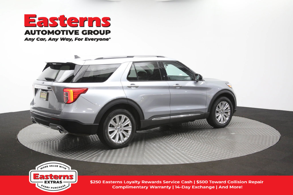 Used 2023 Ford Explorer Limited AWD/4WD image 46