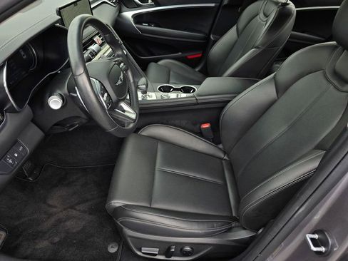 Used 2025 Genesis G70 2.5T RWD image 22
