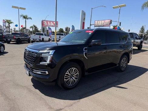 Certified 2025 Nissan Armada SL w/ Captain's Chari Seat Package RWD image 3